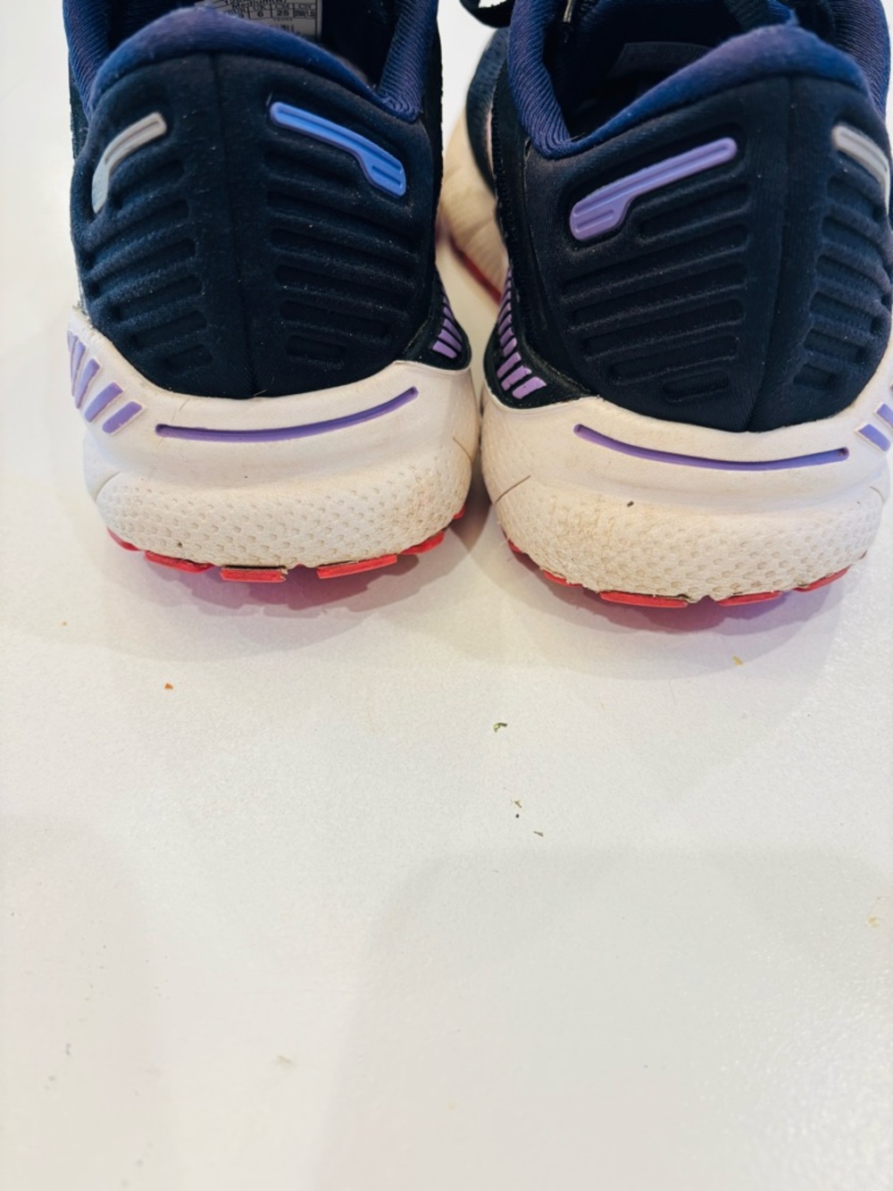 Brooks Women's Navy Running Shoes with Pink and Purple Accents size 8 - Picture 9 of 10